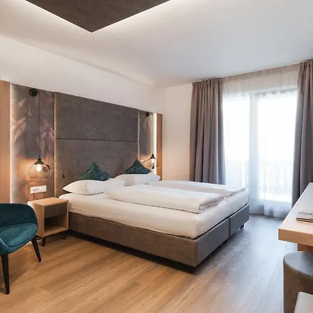 Hotel Foerstlerhof Postal / Burgstall