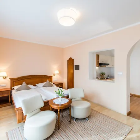 Hotel Foerstlerhof 3*