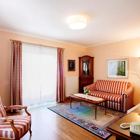 Hotel Foerstlerhof 3*
